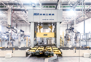濟南二機床榮獲吉利汽車“技術(shù)創(chuàng)新獎”