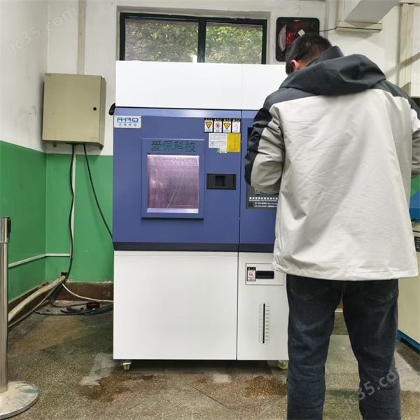 1760692010194332.jpg PA66材料可使用氙燈耐候試驗箱